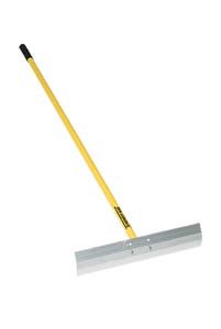 Herramienta hormigón S550 cabeza aluminio 20x4pulg mango 60pulg agarre