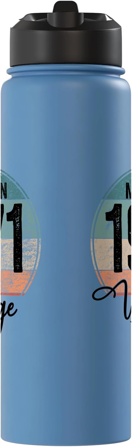 Botella de agua acero inoxidable aislada año 1971