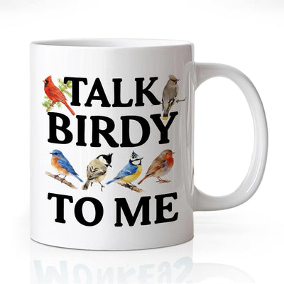 Taza de café con texto "Talk Birdy To Me" y diseño de cardenal Bluebird