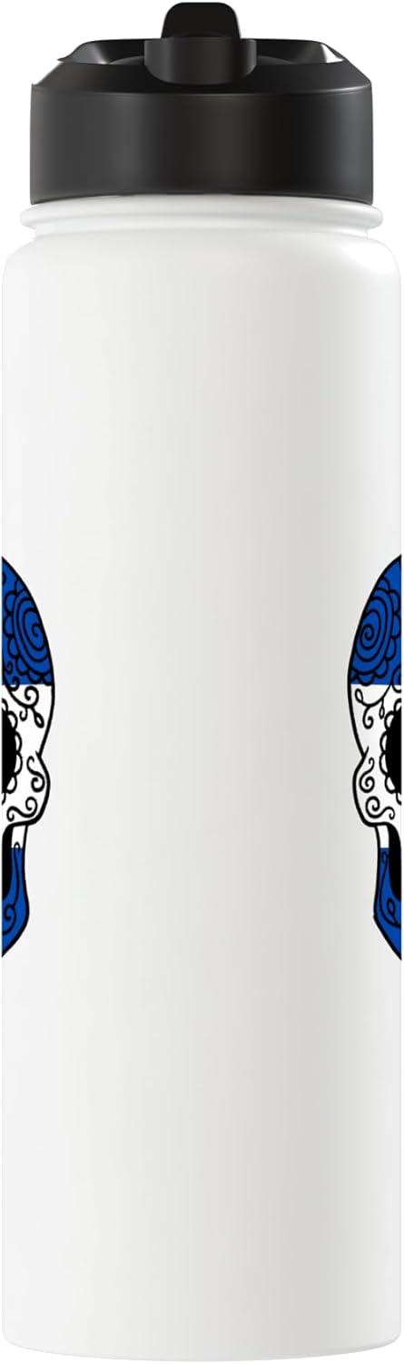 Bottella de agua aislada con calavera de acero inoxidable