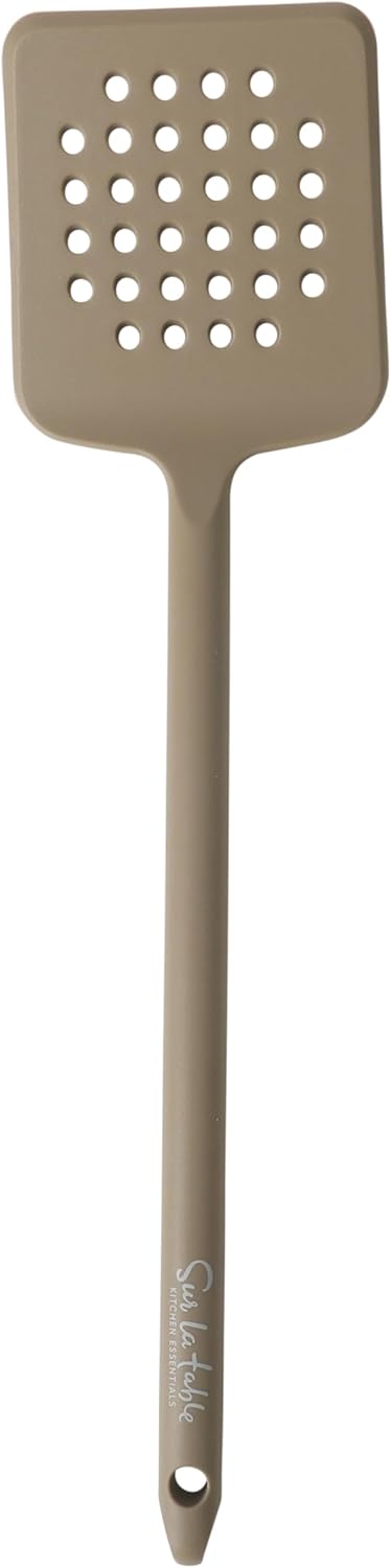 Espátula ranurada de silicona Sur La Table gris pardo