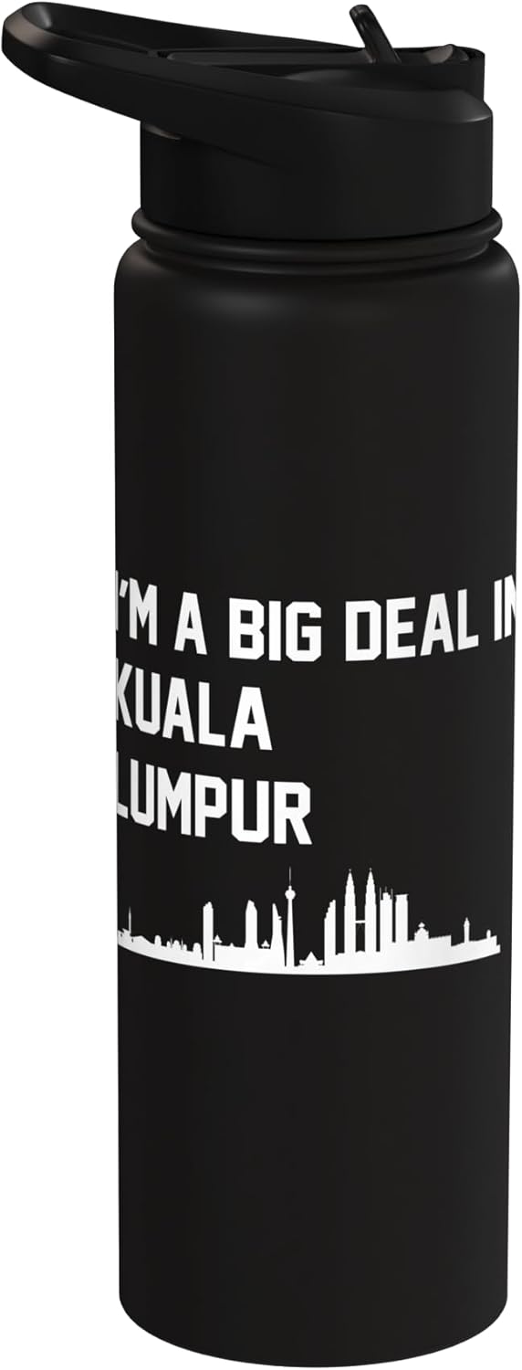 Botella de agua acero inoxidable aislada Kuala Lumpur
