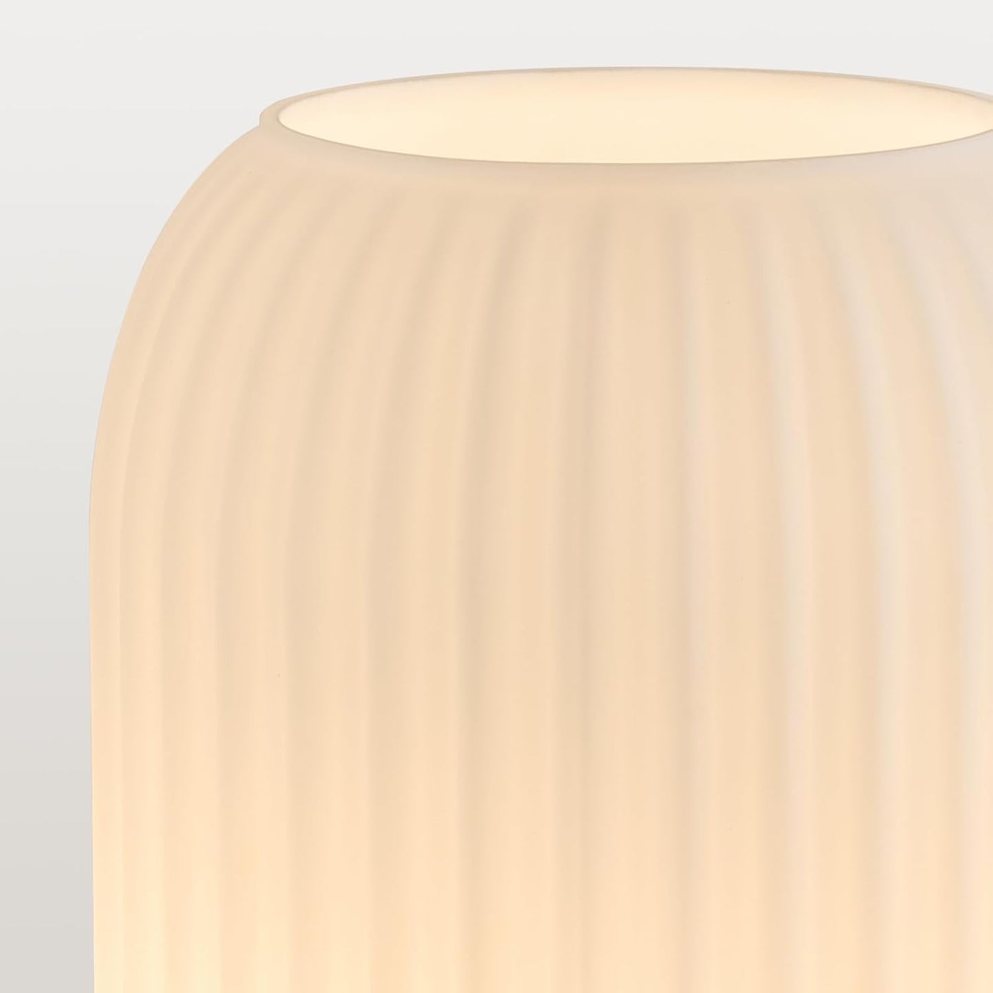 Lámpara mesa cristal vintage blancol leche acanalada