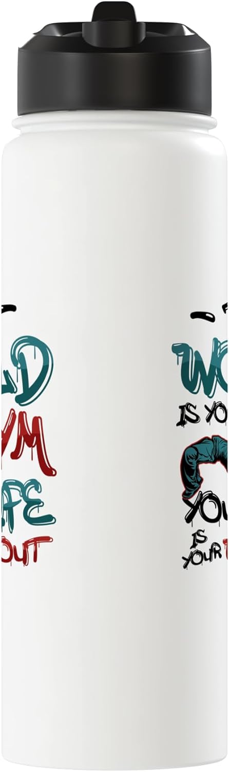 Botella de agua acero inoxidable aislada para parkour y freerunning
