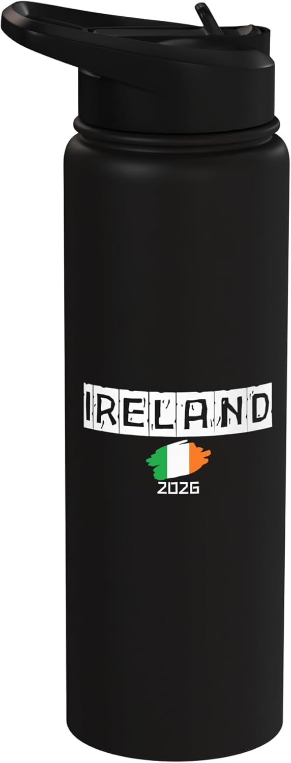 Botella de agua aislada con bandera de Irlanda para viaje