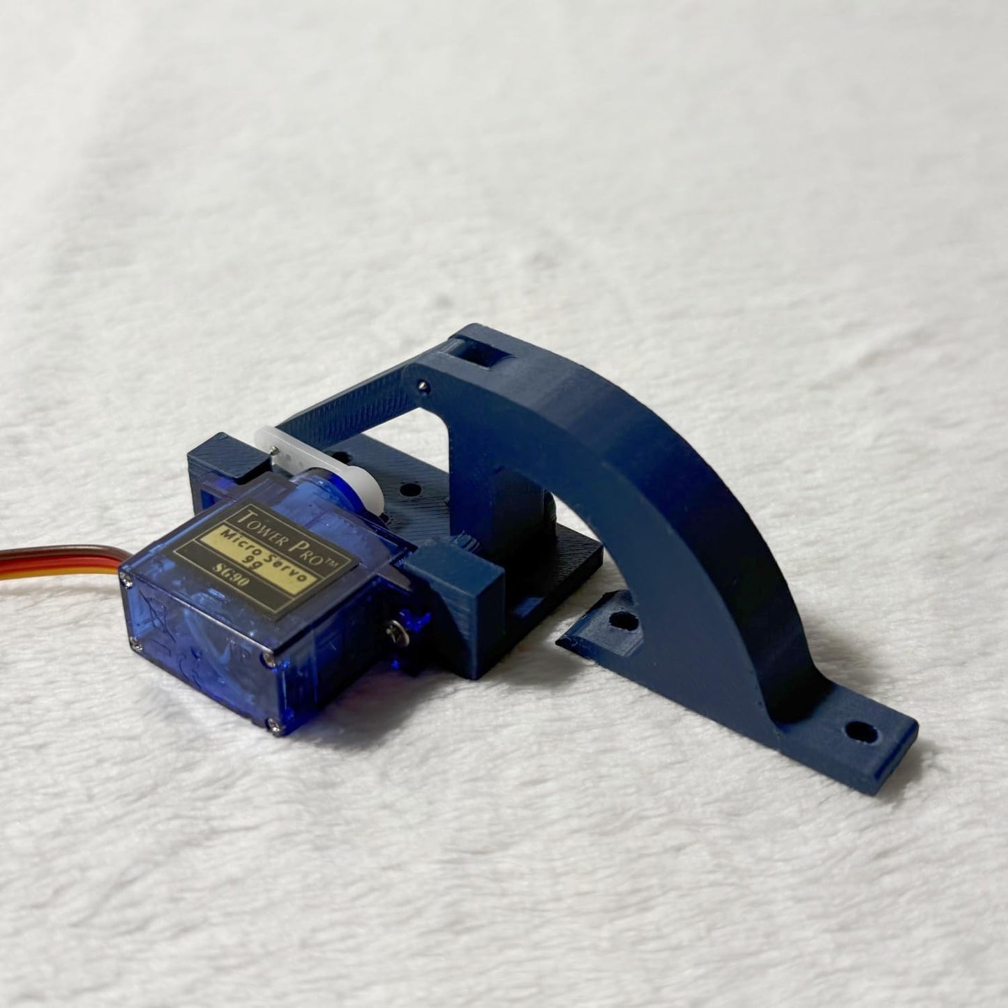 Bisagra servomotor puerta escotilla robótica