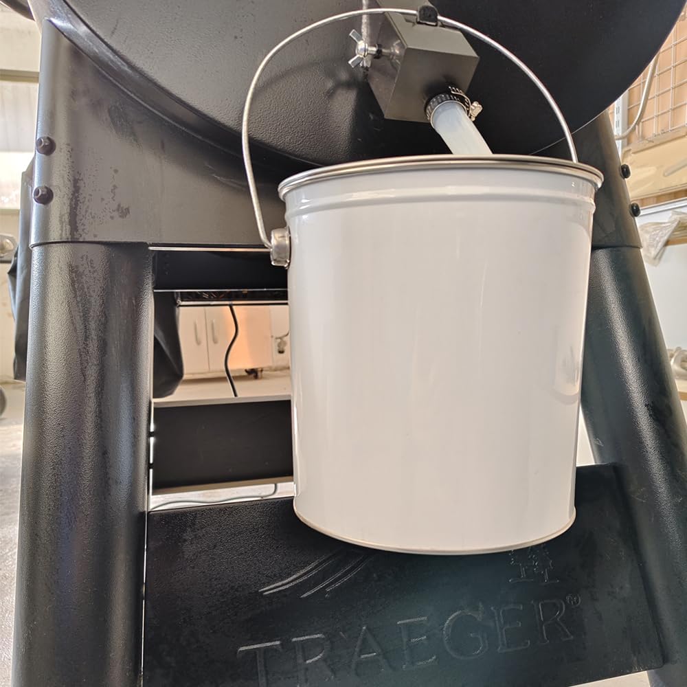 Accesorio cubo grasa universal para parrillas pellets