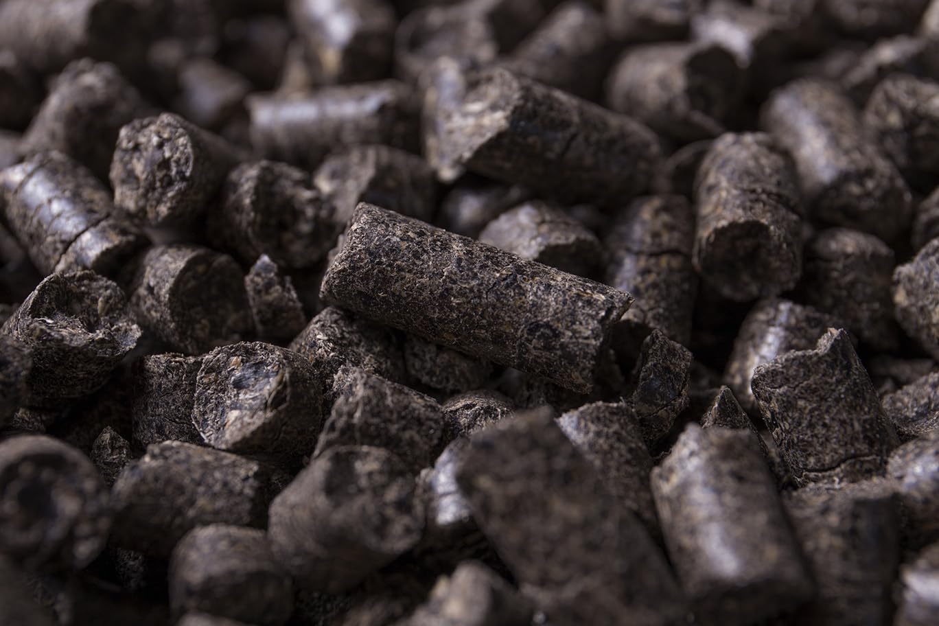 Pellets de café y clavo para cocina