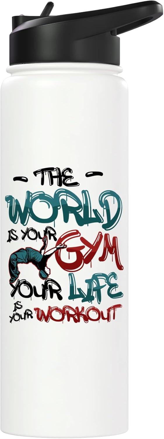 Botella de agua acero inoxidable aislada para parkour y freerunning