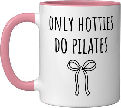 Taza de cerámica Only Hotties Do Pilates rosa/blanca