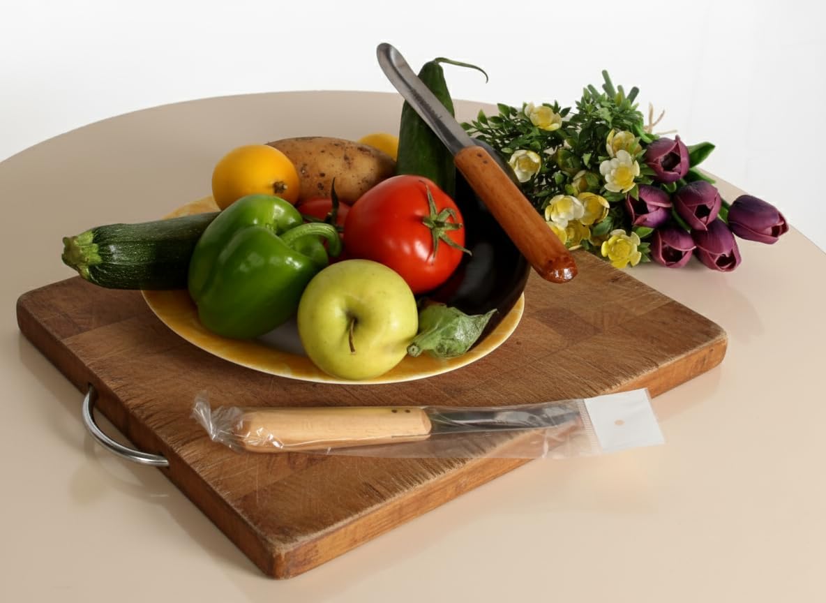 Herramienta descorazonadora de verduras y frutas con mango de madera