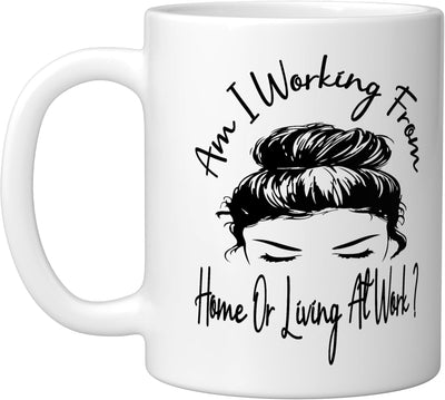 Taza cerámica para oficina con moño desordenado blanco