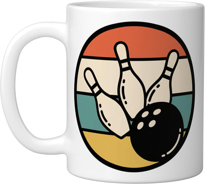 Bolos retro y vintage en taza de cerámica color blanco