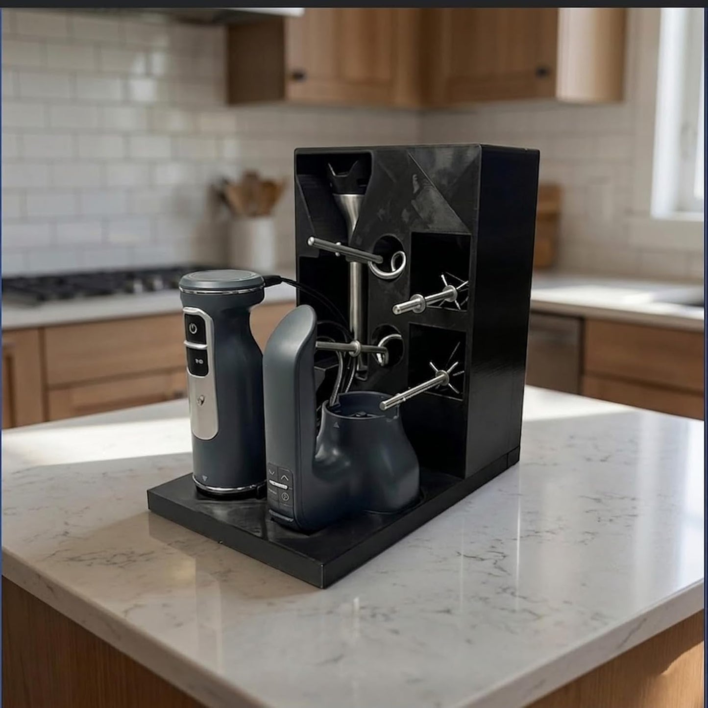 Soporte para procesador Ninja con almacenamiento de accesorios