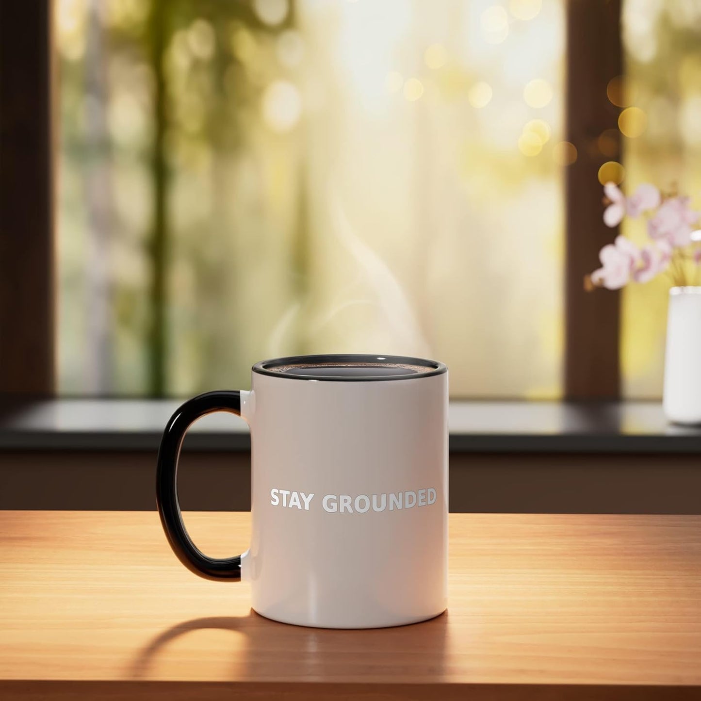Taza de cerámica para meditación con tipografía Stay Grounded