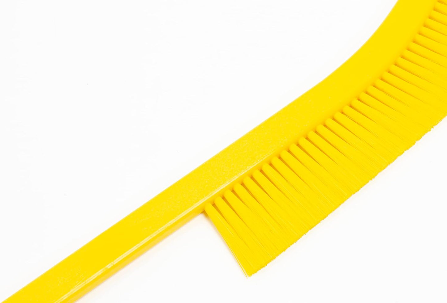 Cepillo plástico estrecho para radiadores 24pulg amarillo