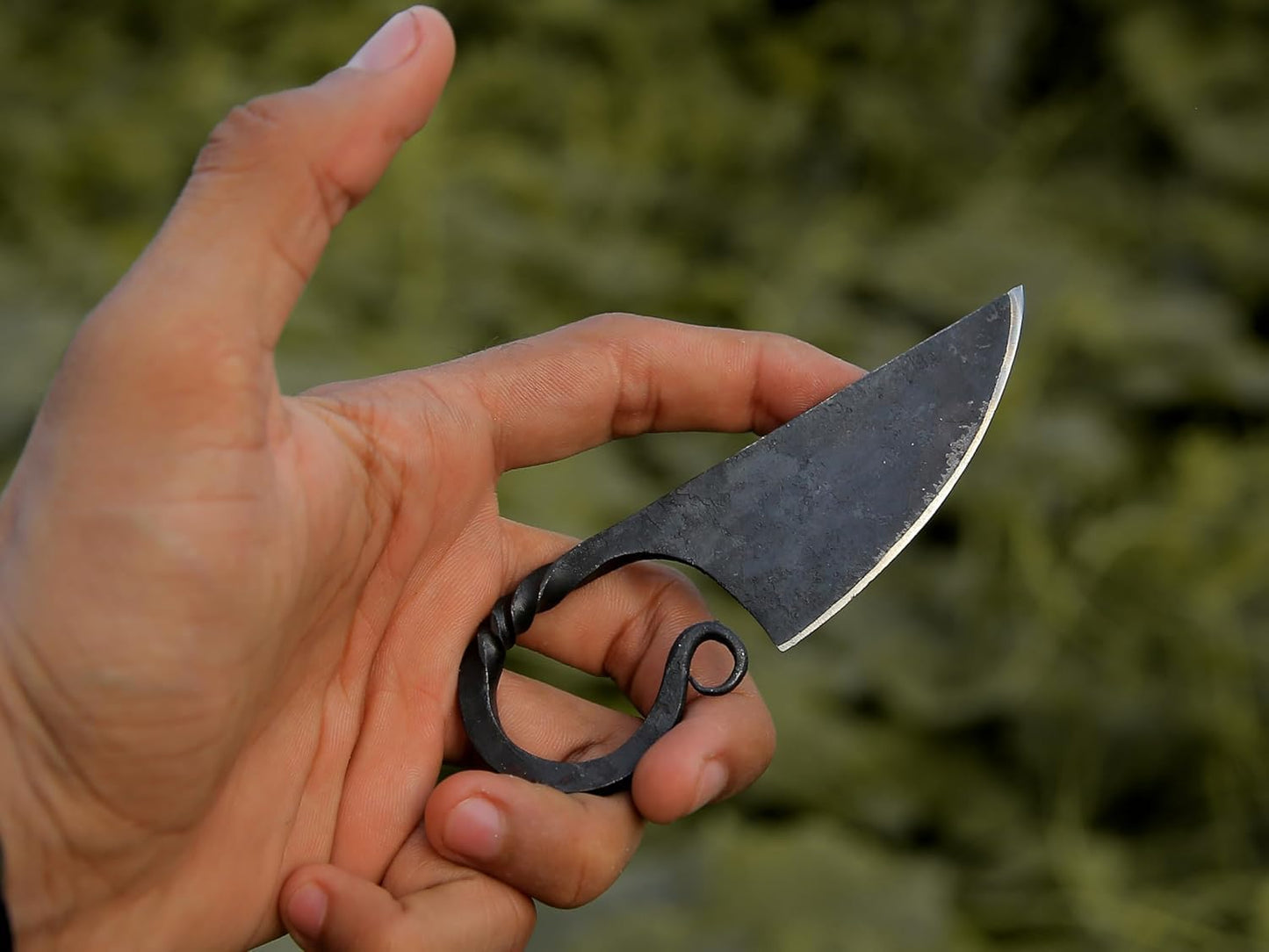 Cuchillo vikingo personalizado forjado a mano con hoja endurecida
