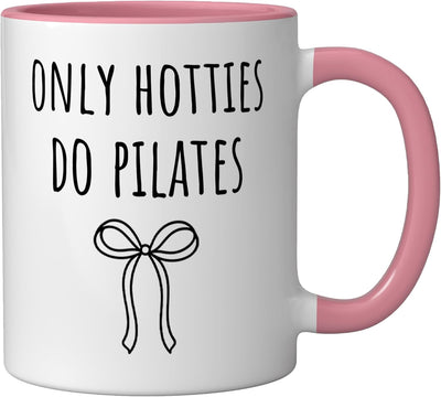 Taza de cerámica Only Hotties Do Pilates rosa/blanca