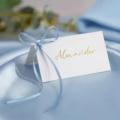 Tarjetas de lugar para mesa UNIQOOO con lazo preatadas color azul polvoriento