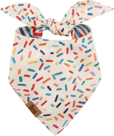 Bufanda ajustable para perros grandes colorida con confeti a rayas