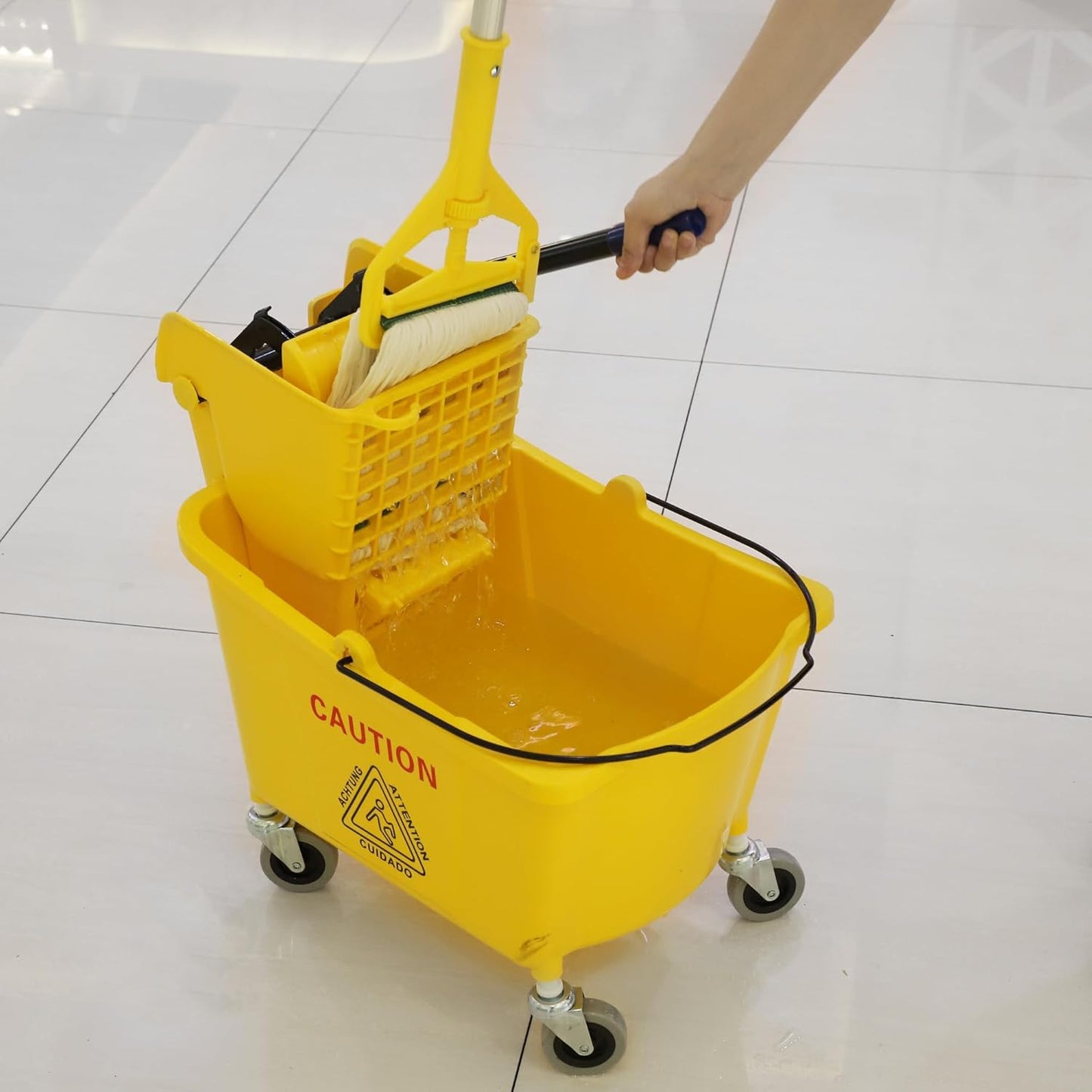 Cubo fregona comercial con escurridor 35qt amarillo