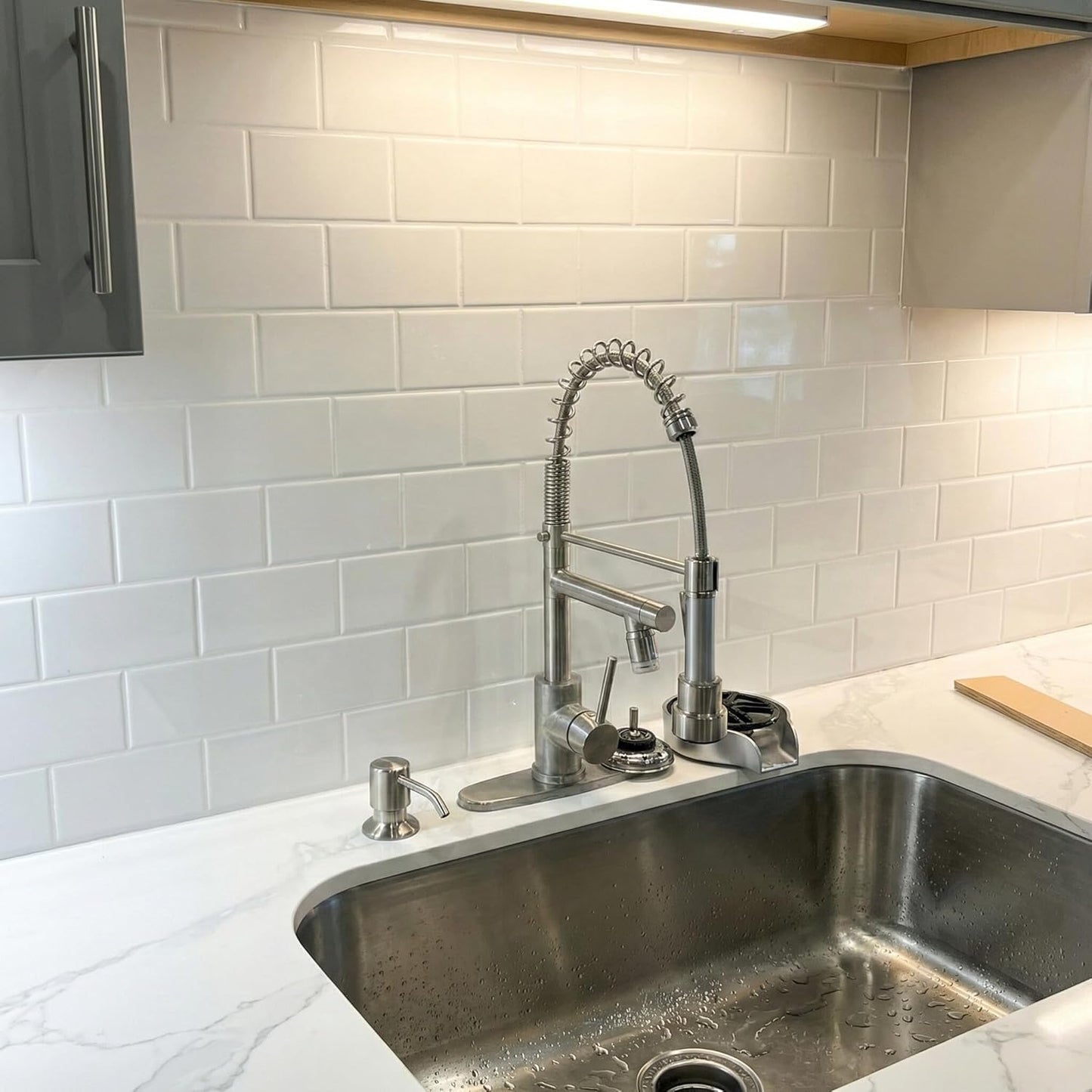 129 Paneles PVC Salpicaduras Blanco Envejecido 12x12pulg