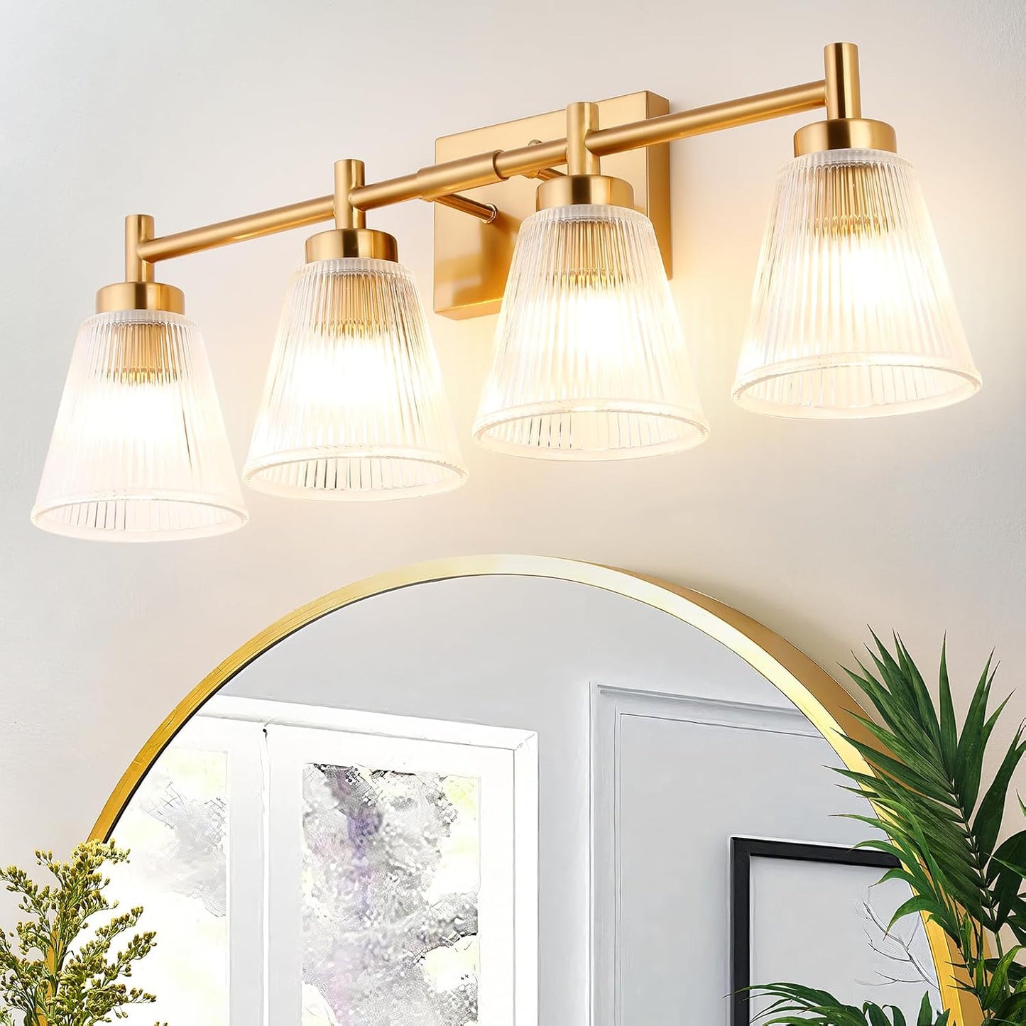 Lámpara baño 4 luces dorada con pantalla vidrio rayas