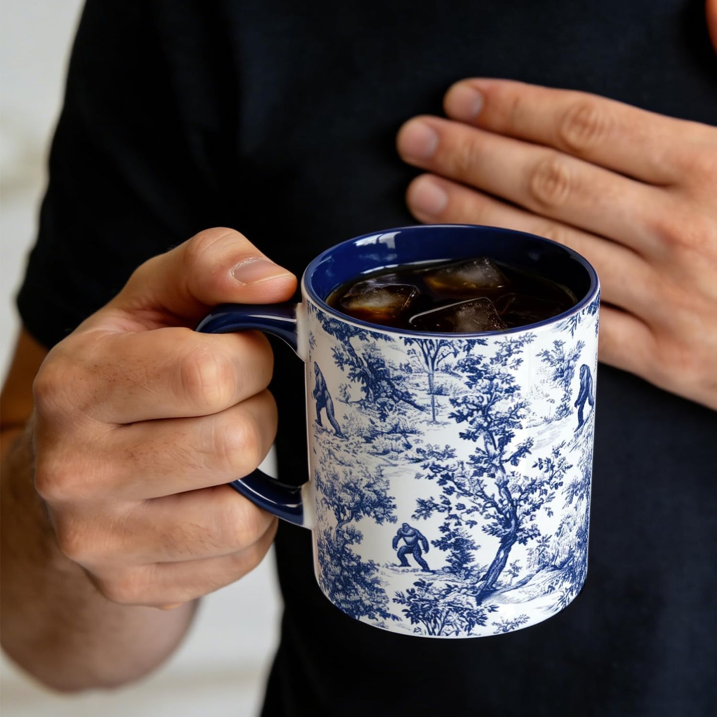 Taza de café Bigfoot Chinoiserie azul y blanco para hombres y papás
