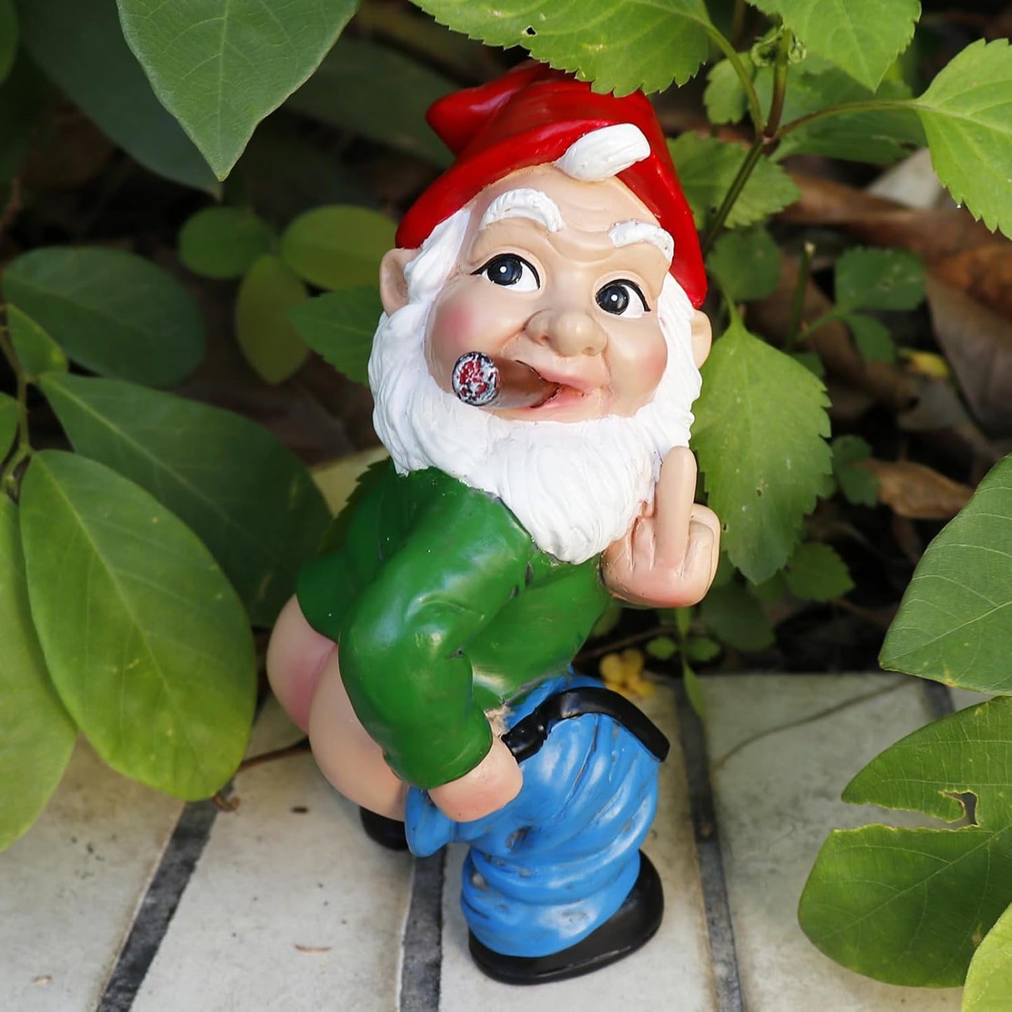 Estatua gnomo travieso para jardín patio balcón