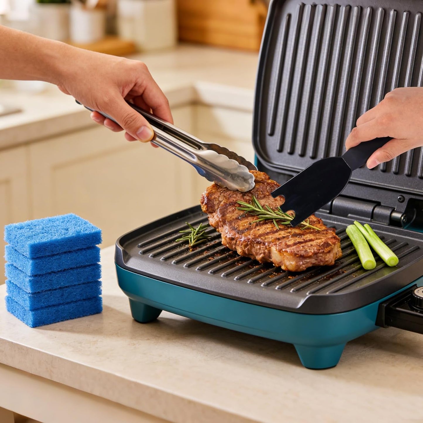 4 esponjas de limpieza y 1 raspador de parrilla George Foreman