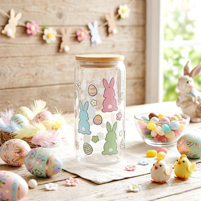 Cesta de Pascua para adolescentes y adultos con taza de cristal y tema de conejo
