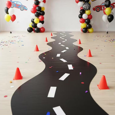 Camino de mesa decoración fiestas carreras diseño forma S negro con líneas blancas