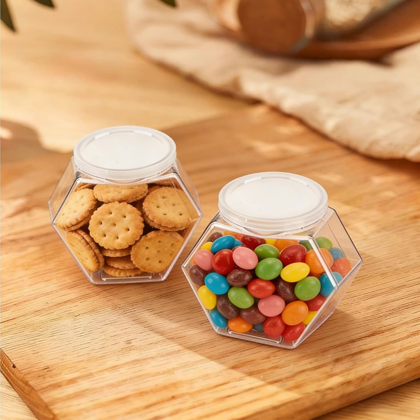 Tarros plásticos hexagonales transparentes de 2 piezas con tapa para aperitivos