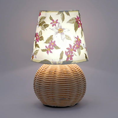 Lámpara mimbre vintage luz ajustable USB bohemia