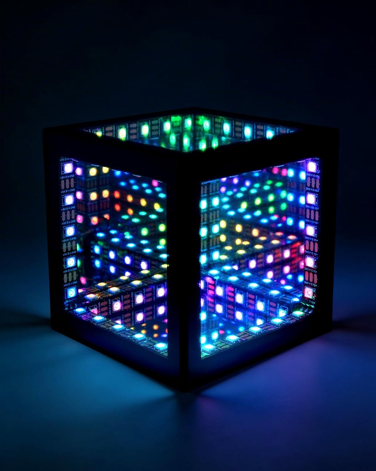 Cubo espejo infinito con luz LED RGB 3D sincronizada a música