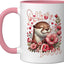 Taza de cerámica de nutria con flores rosas y blancas