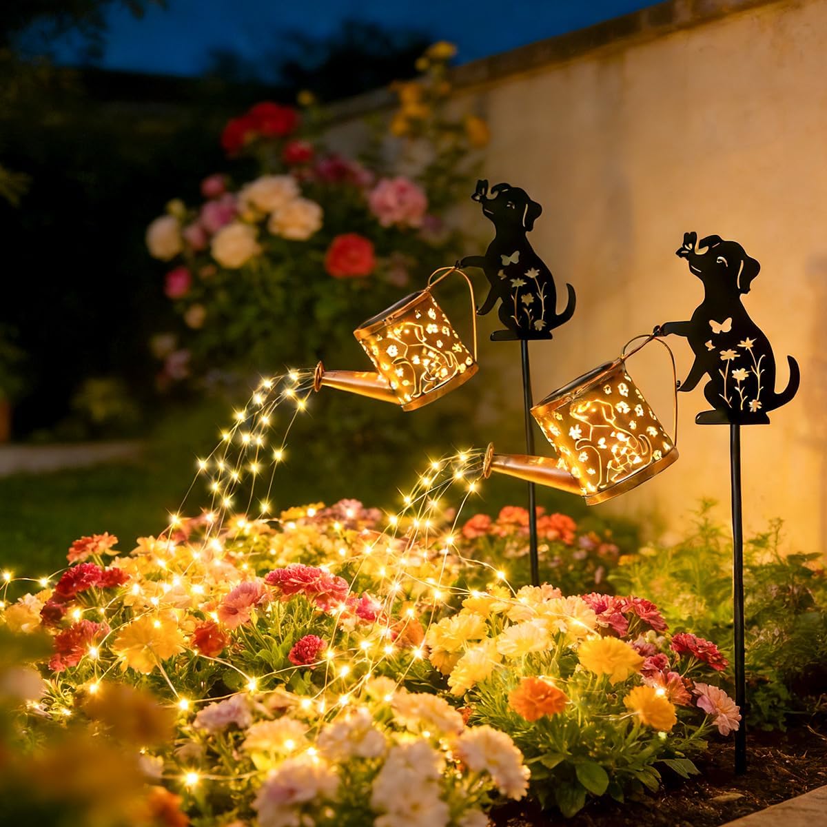Regadera solar con estatua perro metal para jardín