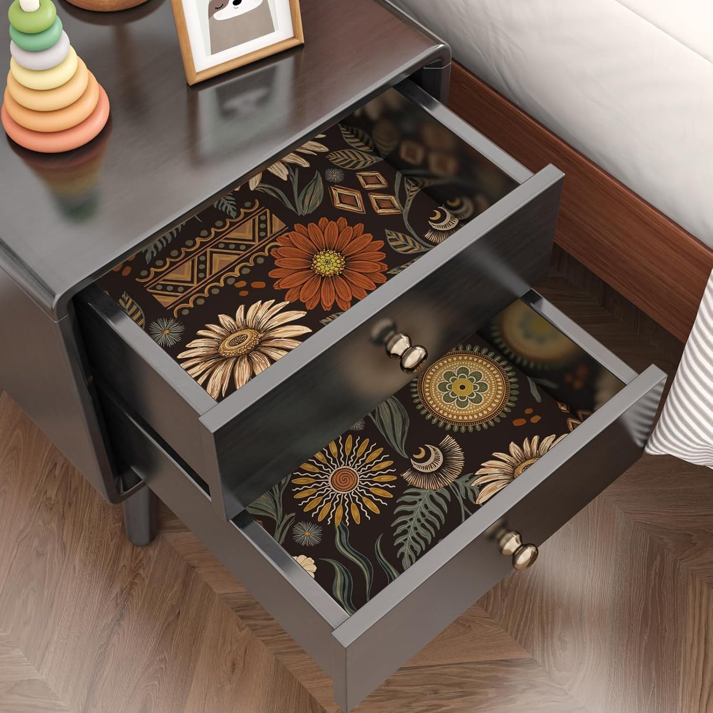 Papel tapiz floral negro autoadhesivo 17.5x118pulg