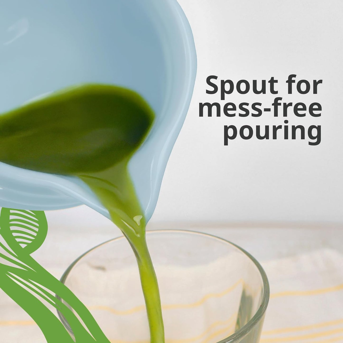 Cuenco de cerámica para matcha BlendWell con boquilla azul claro