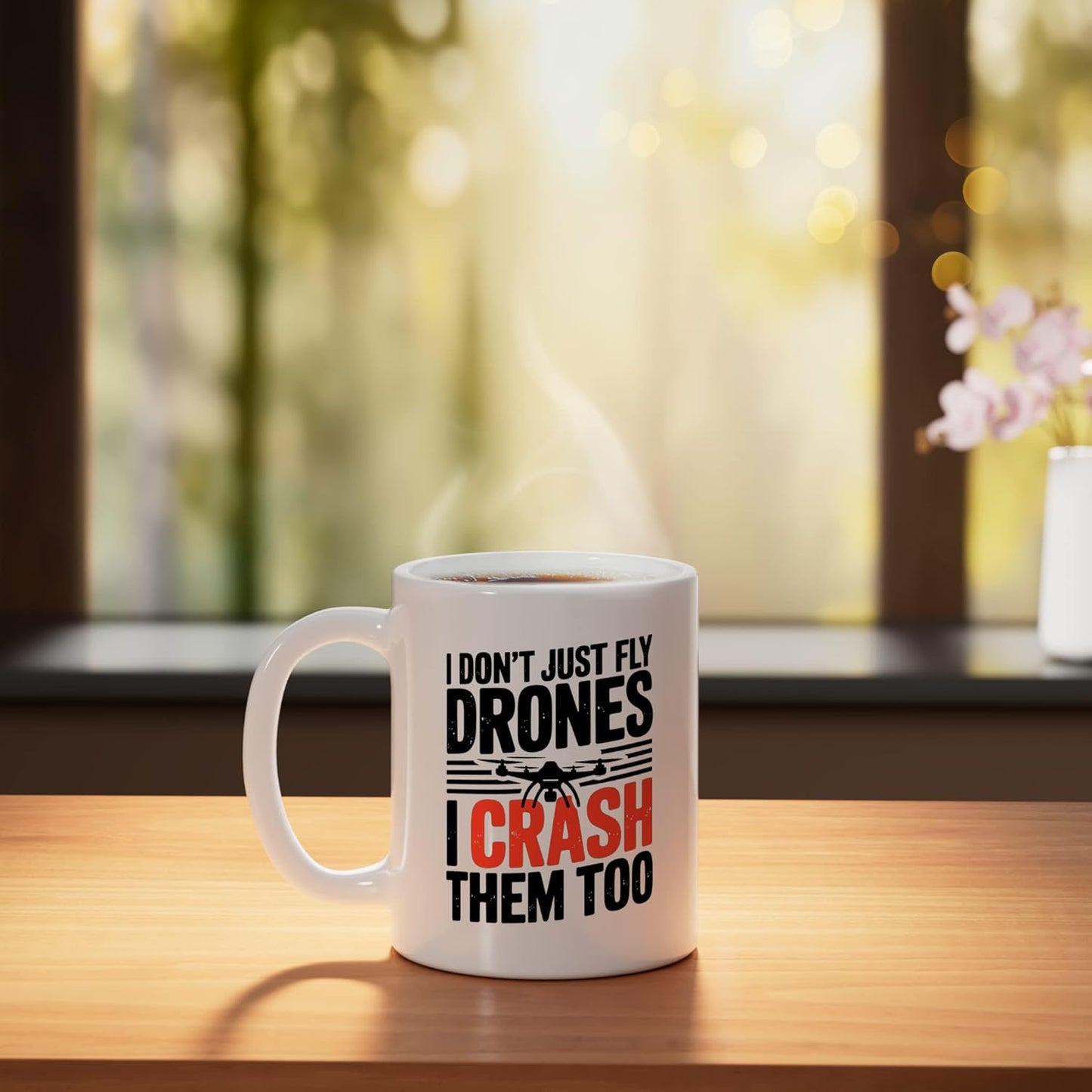 Taza de cerámica blanca con frase sobre drones