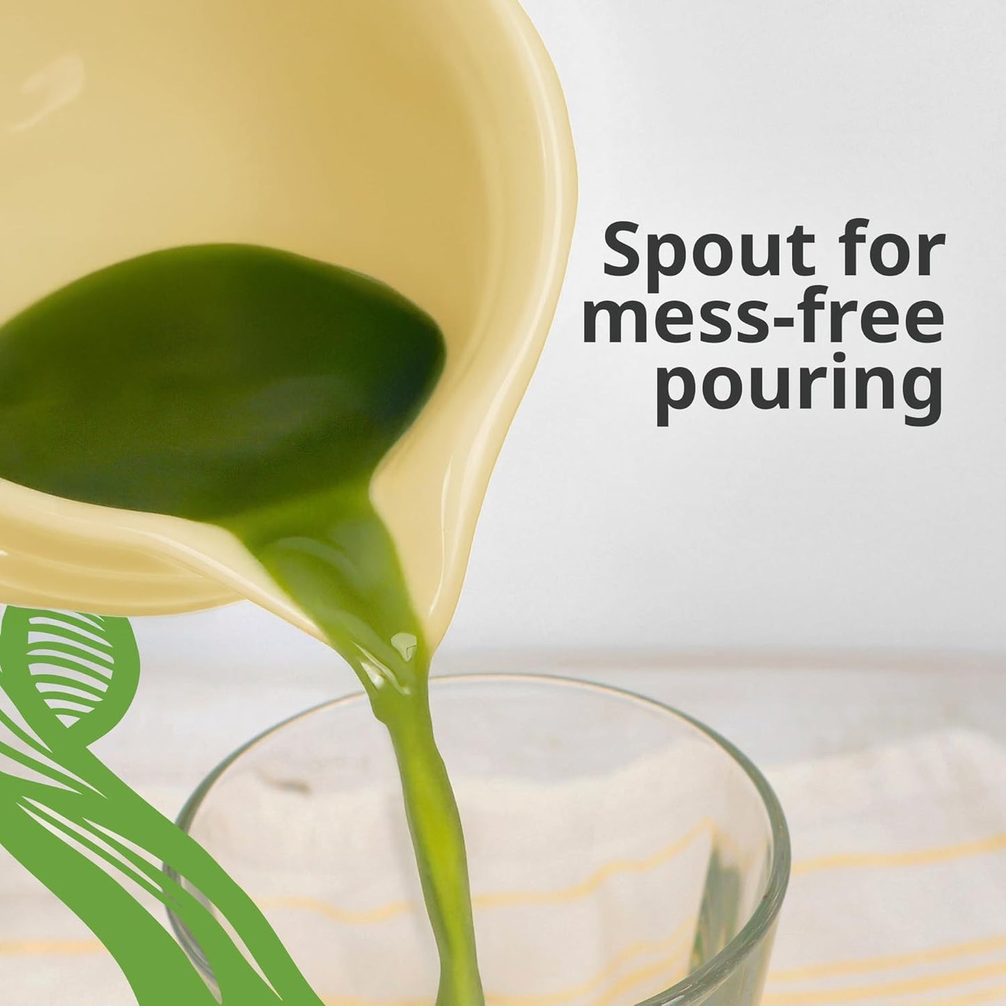 Cuenco de cerámica para matcha BlendWell con boquilla amarillo claro