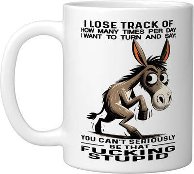 Taza de cerámica blanca para usar durante el día