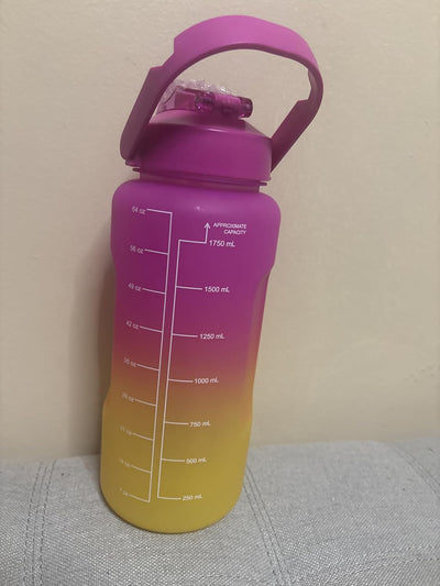 Botella de agua motivacional con marcas de tiempo rosa ombre 64 oz con pajilla y asa