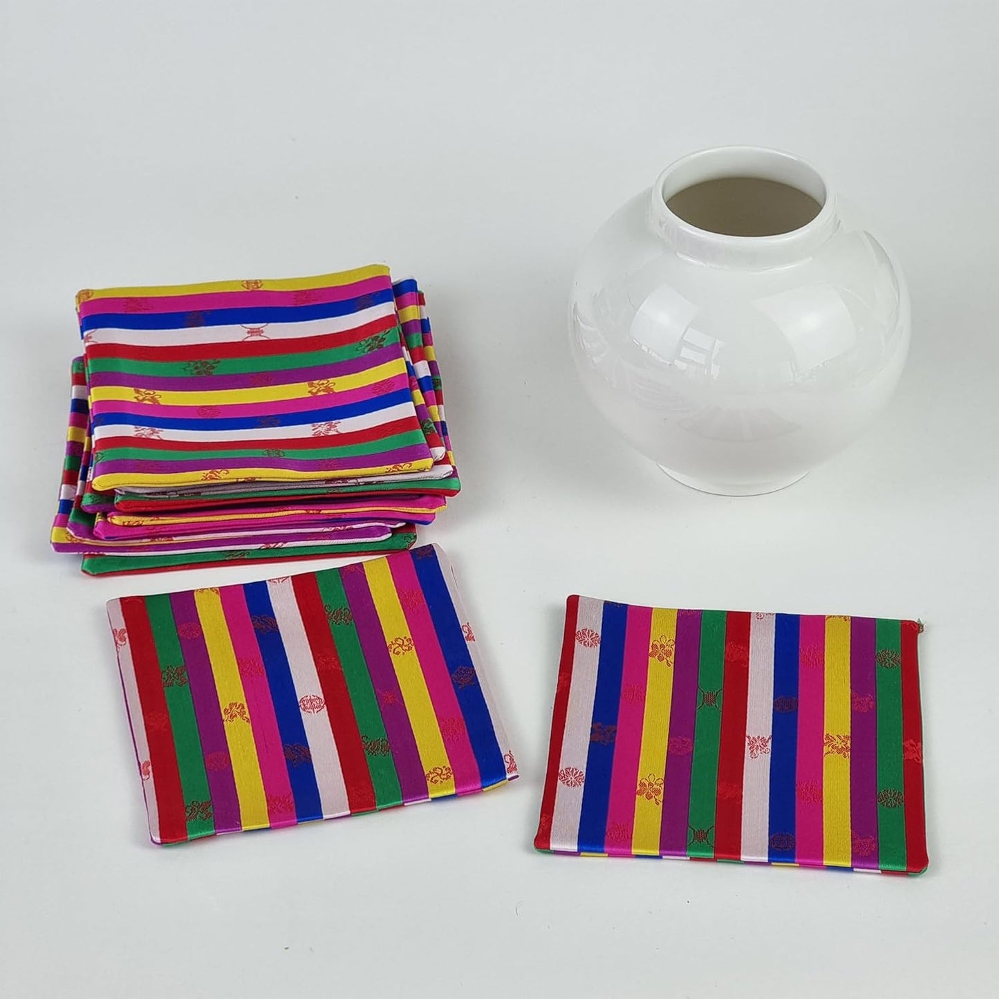 Cojín de mesa de algodón con motivos tradicionales hanbok multicolor
