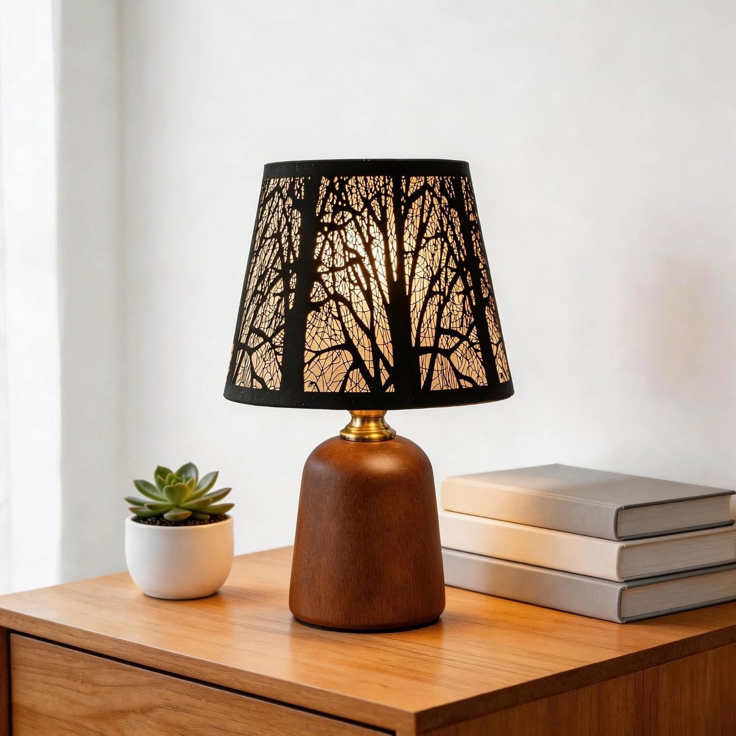 Lámpara gótica pantalla bosque base nogal madera regulable