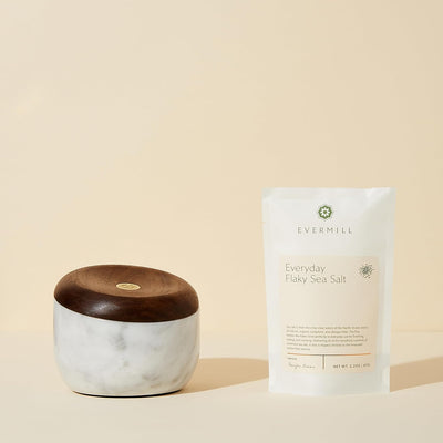 Pozo de sal con tapa magnética cuerpo mármol Carrara 2.2oz