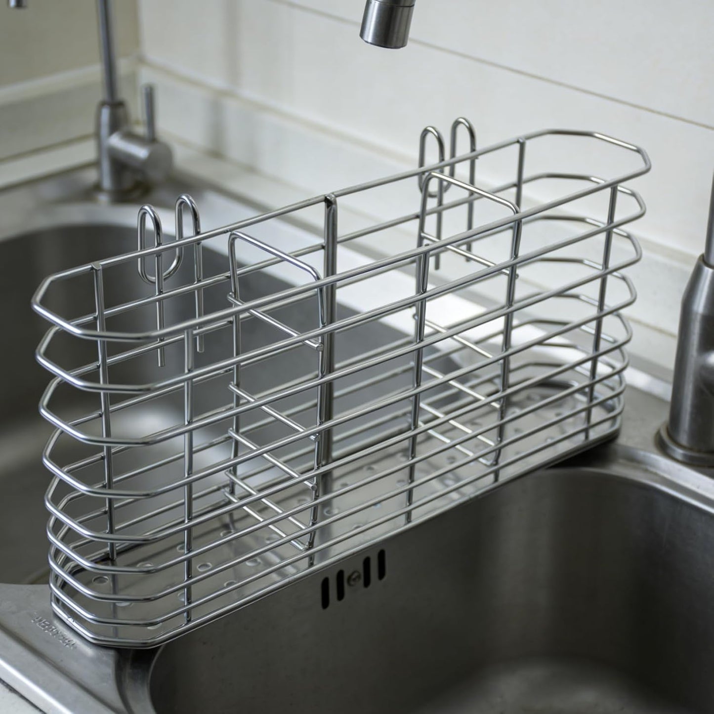 Soporte utensilios acero inox 304 con gancho y cesta drenaje