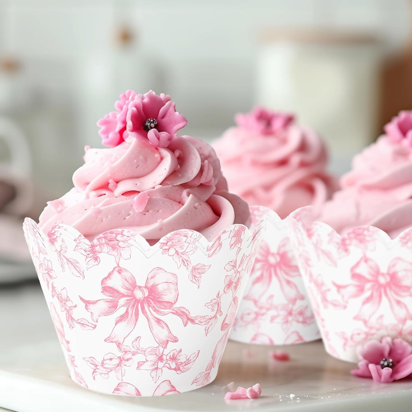 Papel para cupcakes con lazo floral rosa Whaline 48 unidades