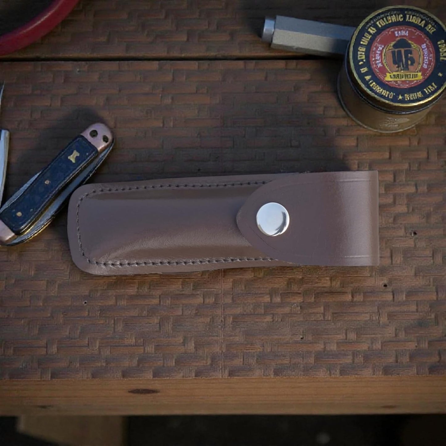 Funda cuero cuchillo plegable multiherramientas