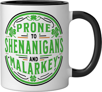 Taza cerámica de San Patricio con dibujo en negro y blanco